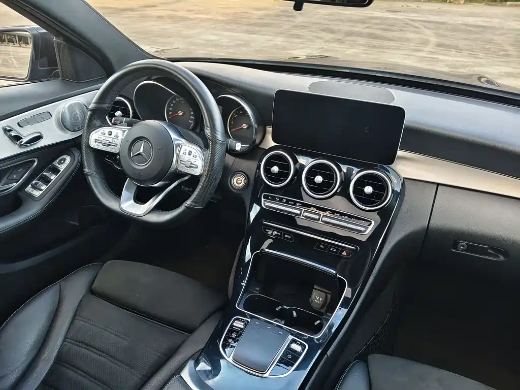 Mercedes-Benz C-Class 2018 — фото 14