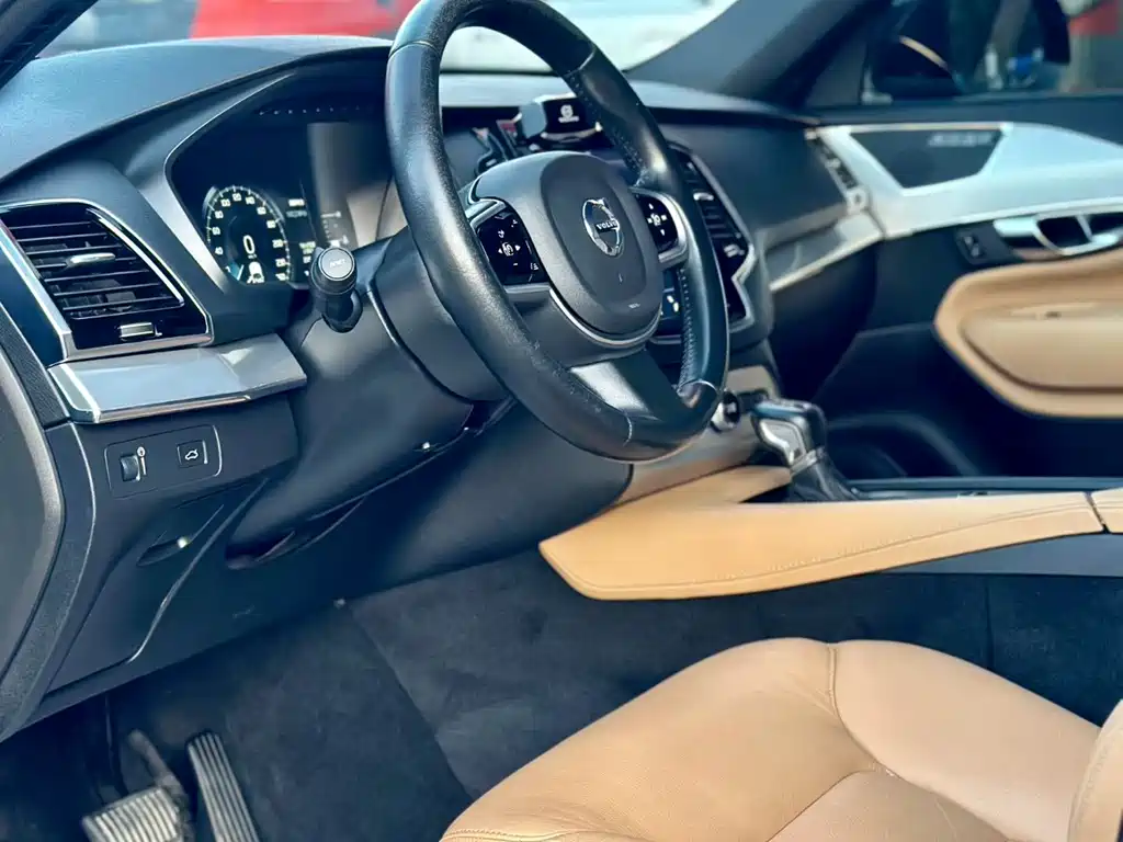 Volvo XC90 2017