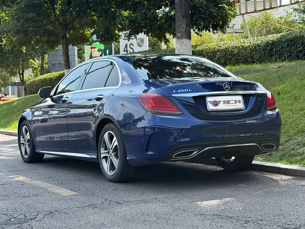 Mercedes-Benz C-Class 2020