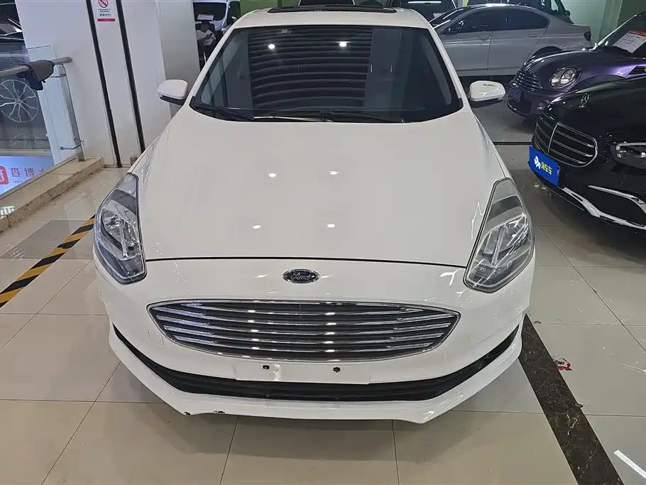 Ford Escort 2019