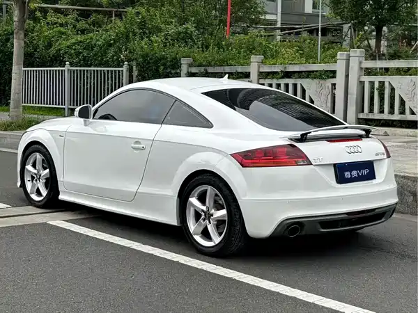 Audi TT 2012