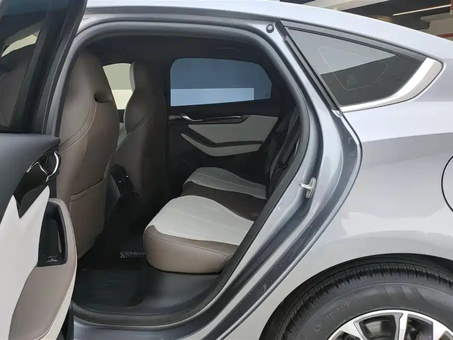 BYD Qin PLUS 2024 — фото 11