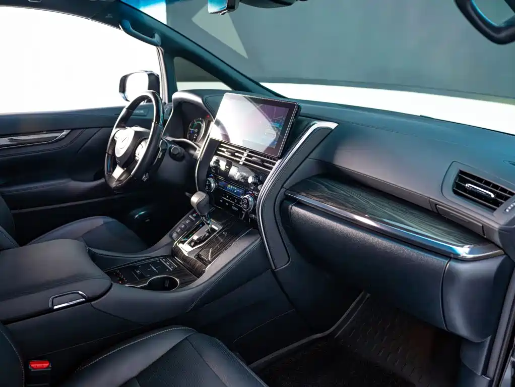 Lexus LM 2023 — фото 15