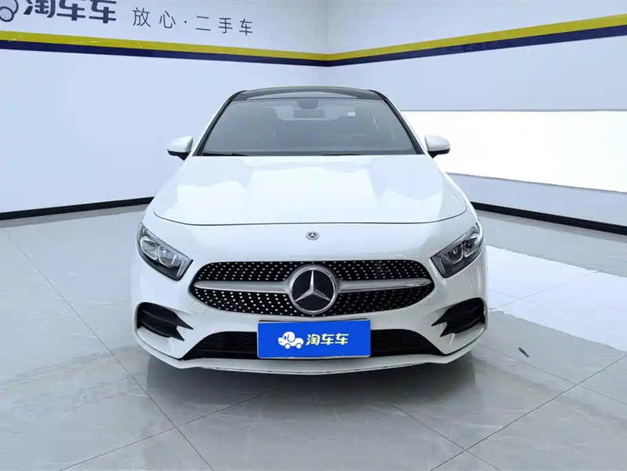 Mercedes-Benz A-Class 2019 — фото 2