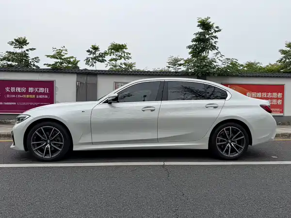 BMW 3 Series 2022