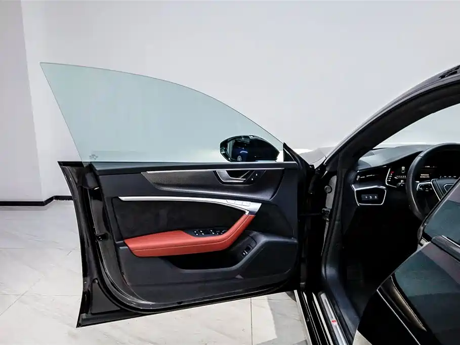 Audi A7L 2024