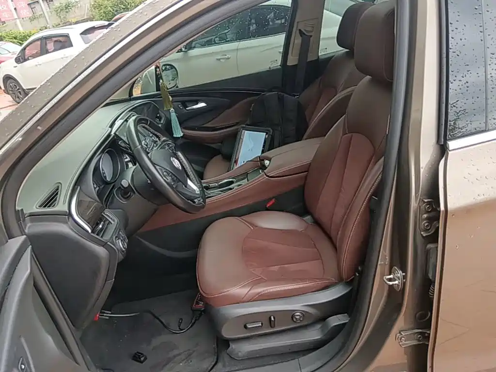 Buick Envision Plus 2017 — фото 15