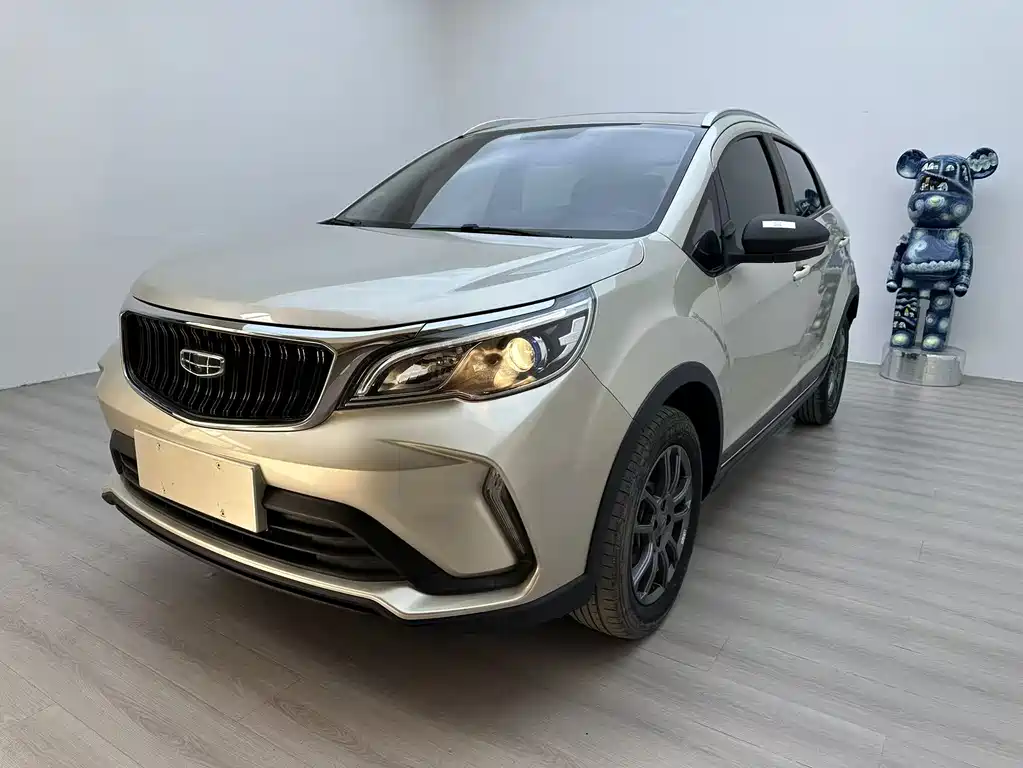 Geely Vision X3 2022 — фото 1