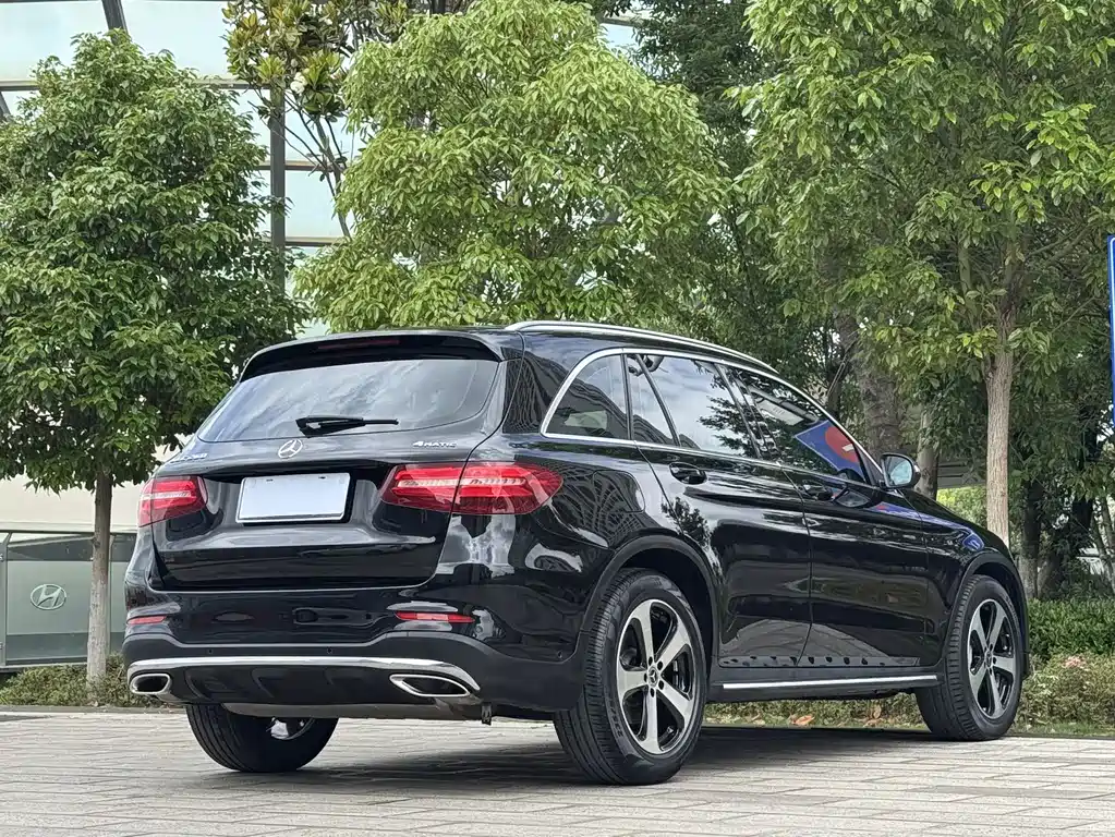 Mercedes-Benz GLC 2018 — фото 9