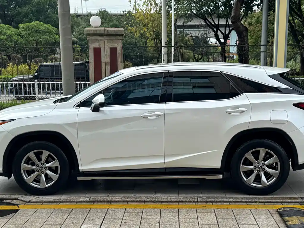 Lexus RX 2018 — фото 7