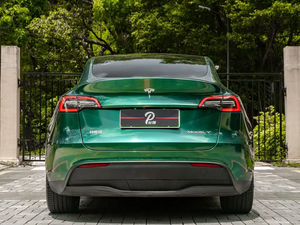 Tesla Model Y 2022 — фото 5