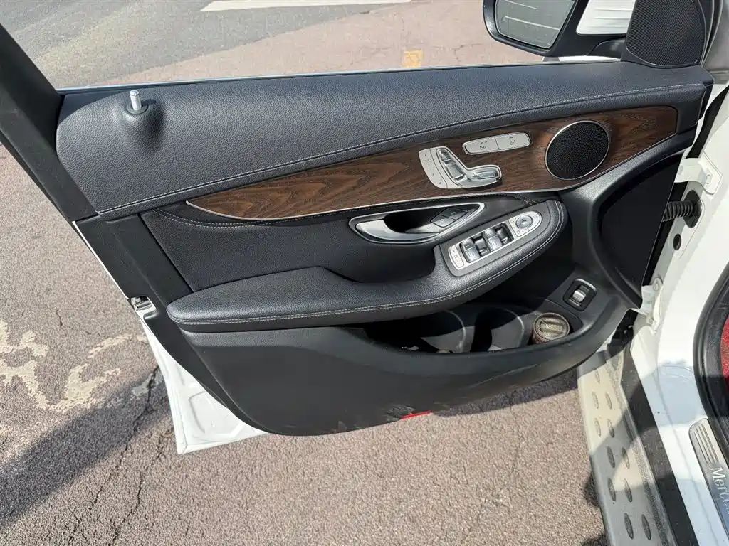 Mercedes-Benz GLC 2020