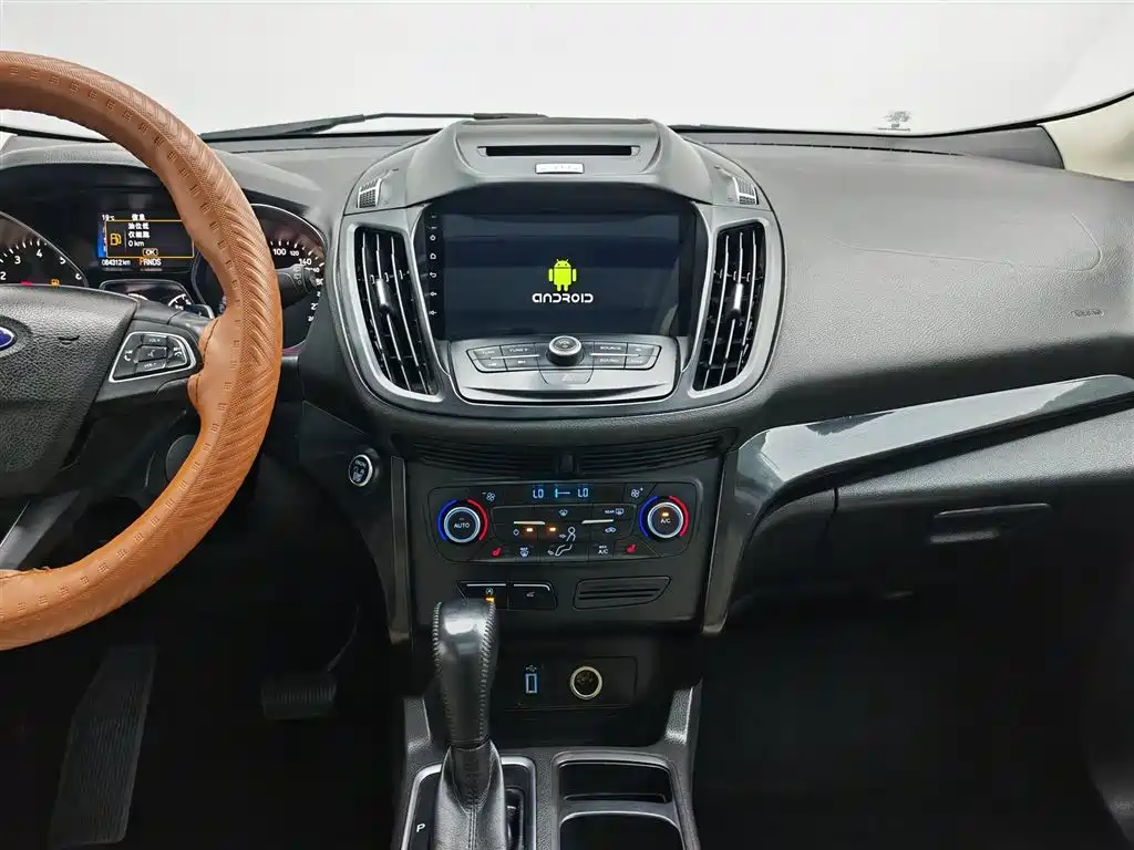 Ford Kuga 2016 — фото 12