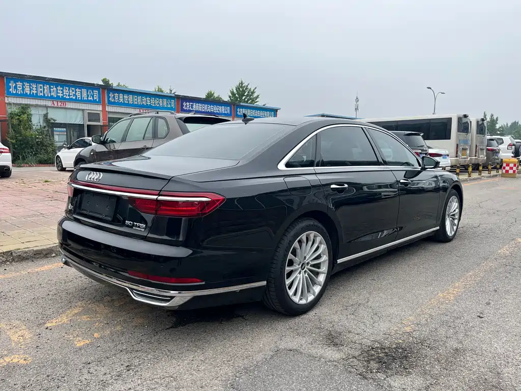 Audi A8 2021