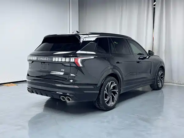 Lynk & Co 09 EM-P 2022
