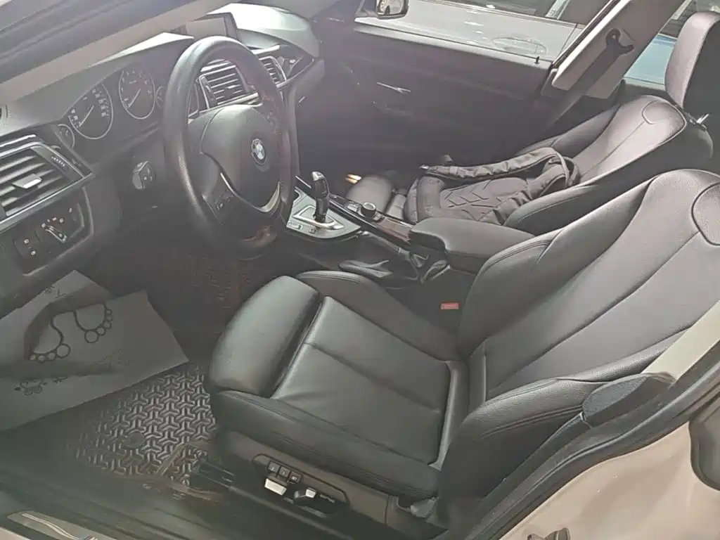 BMW 3 Series GT 2018 — фото 15