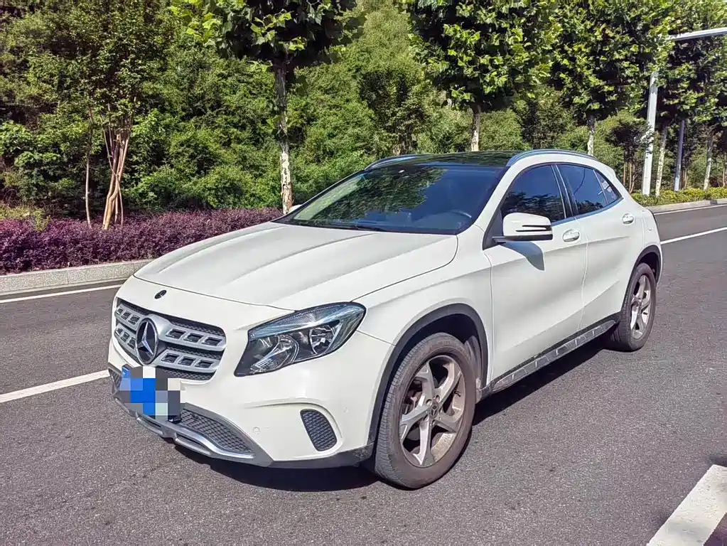 Mercedes-Benz GLA 2017
