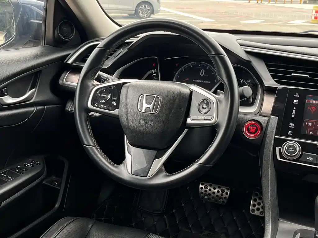 Honda Civic 2019 — фото 13