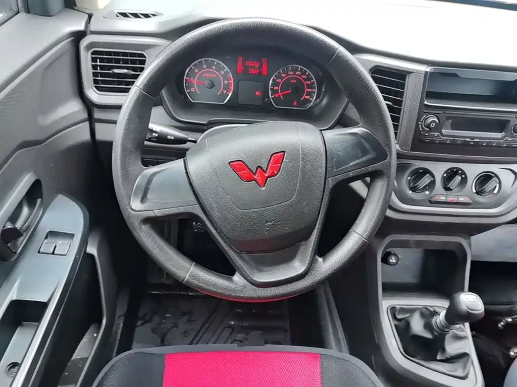 Wuling Hongguang V 2024 — фото 11