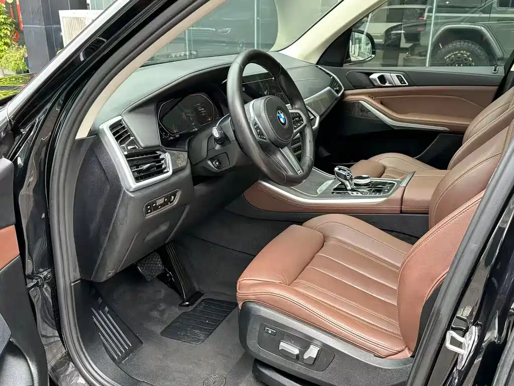 BMW X5 2021