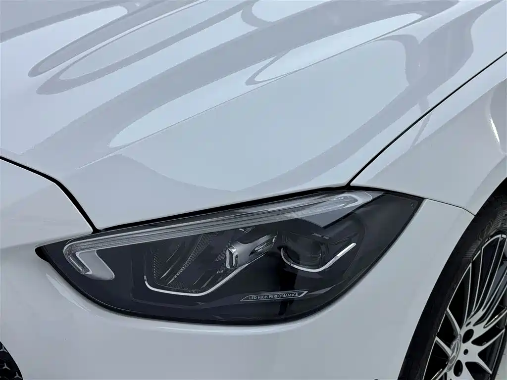 Mercedes-Benz C-Class 2023 — фото 9