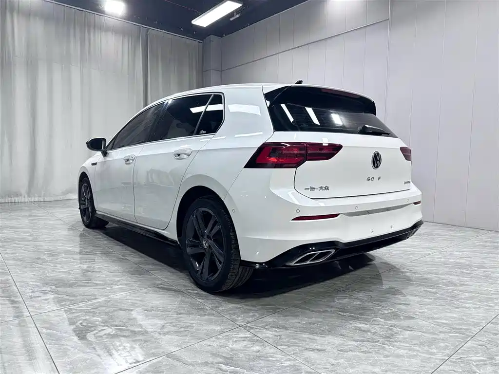 Volkswagen Golf 2022