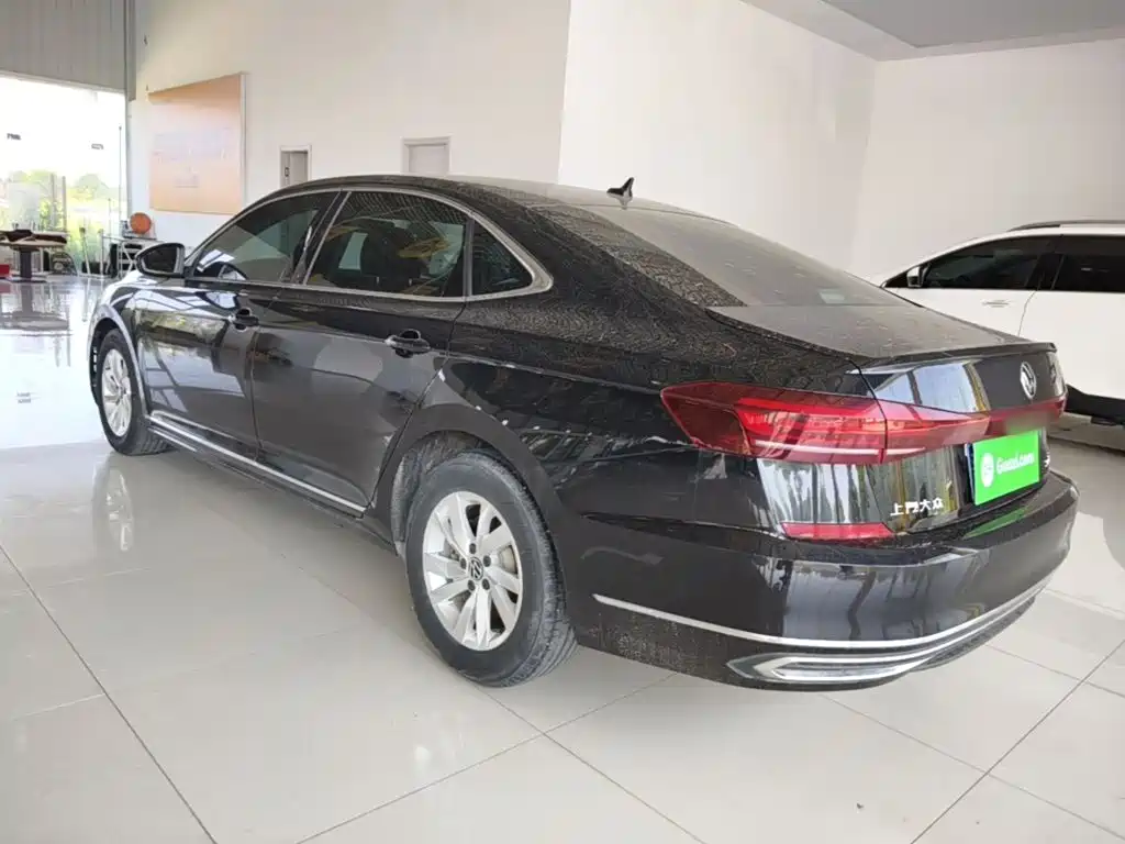Volkswagen Passat 2023