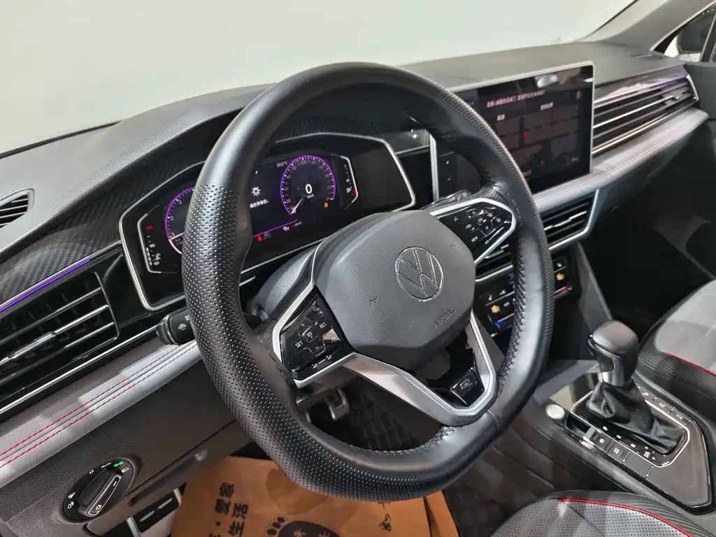 Volkswagen Tiguan L 2022 — фото 11