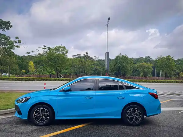MG MG5 2023