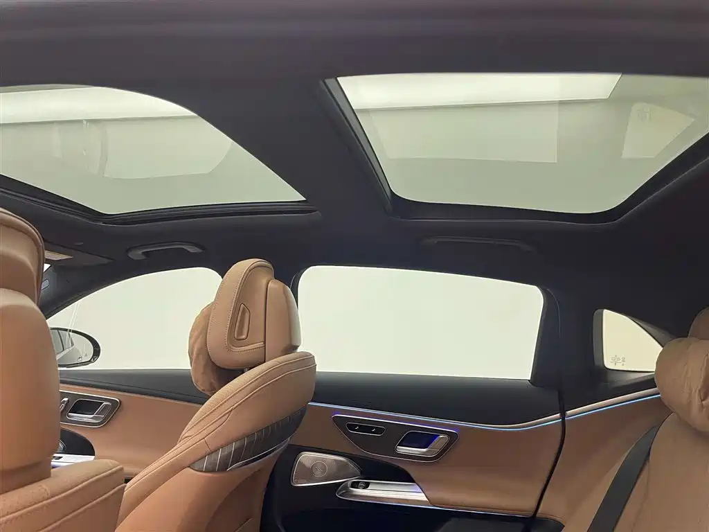 Mercedes-Benz E-Class 2024 — фото 14