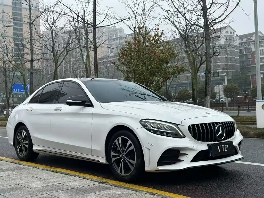 Mercedes-Benz C-Class 2020