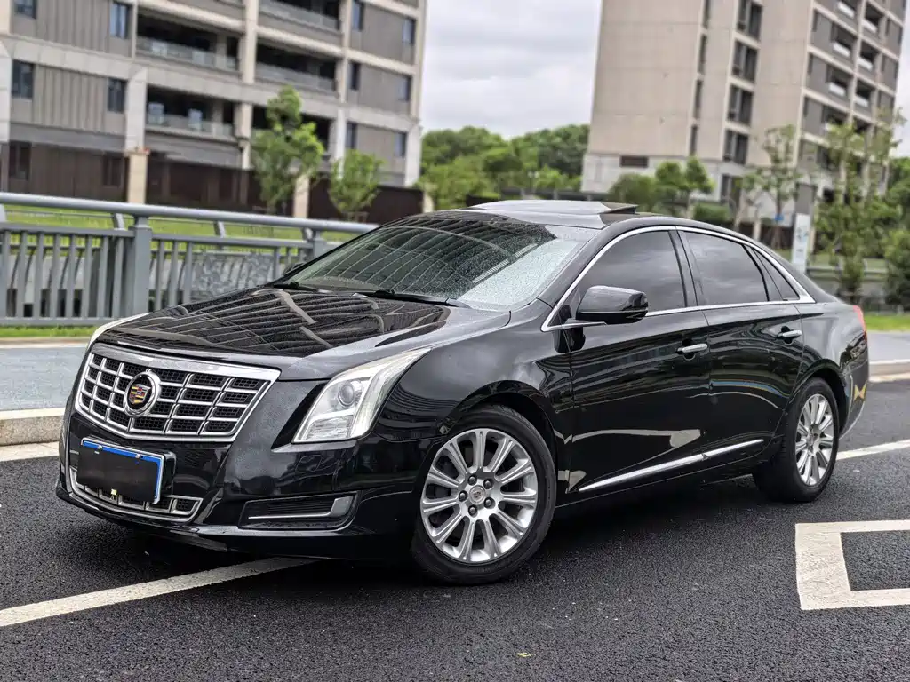 Cadillac XTS 2016 — фото 1