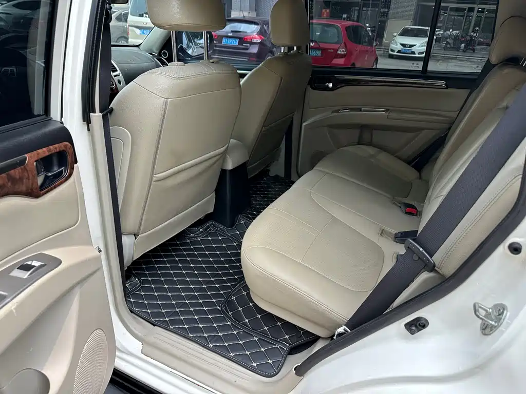 Mitsubishi Pajero Sport 2014 — фото 11