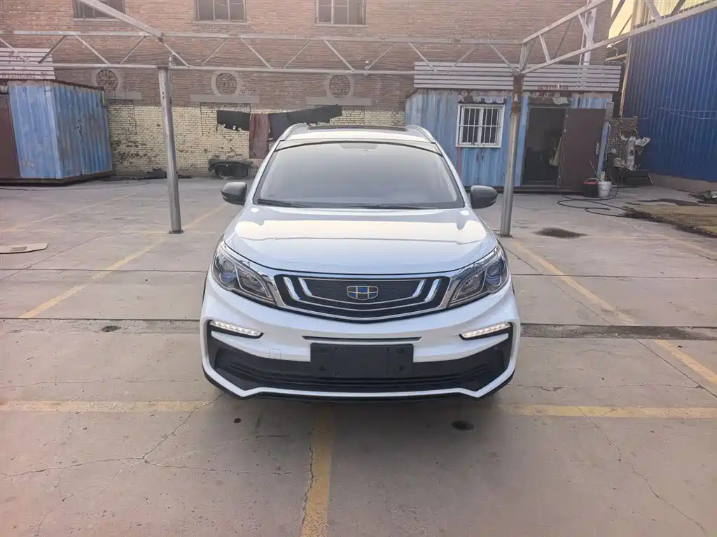 Geely Vision X3 2020 — фото 23