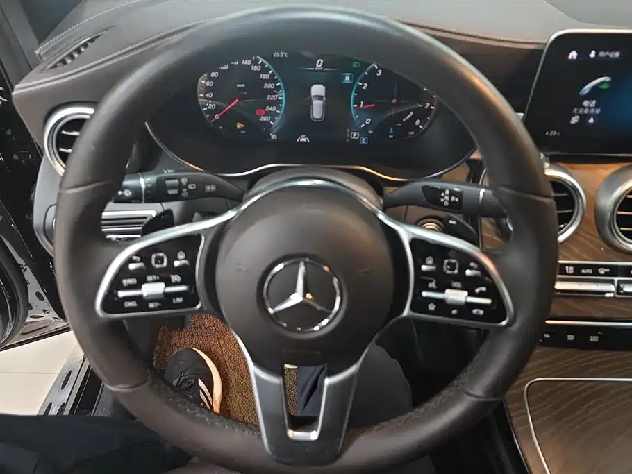 Mercedes-Benz GLC 2020 — фото 15