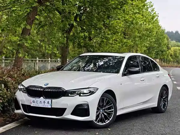 BMW 3 Series 2021