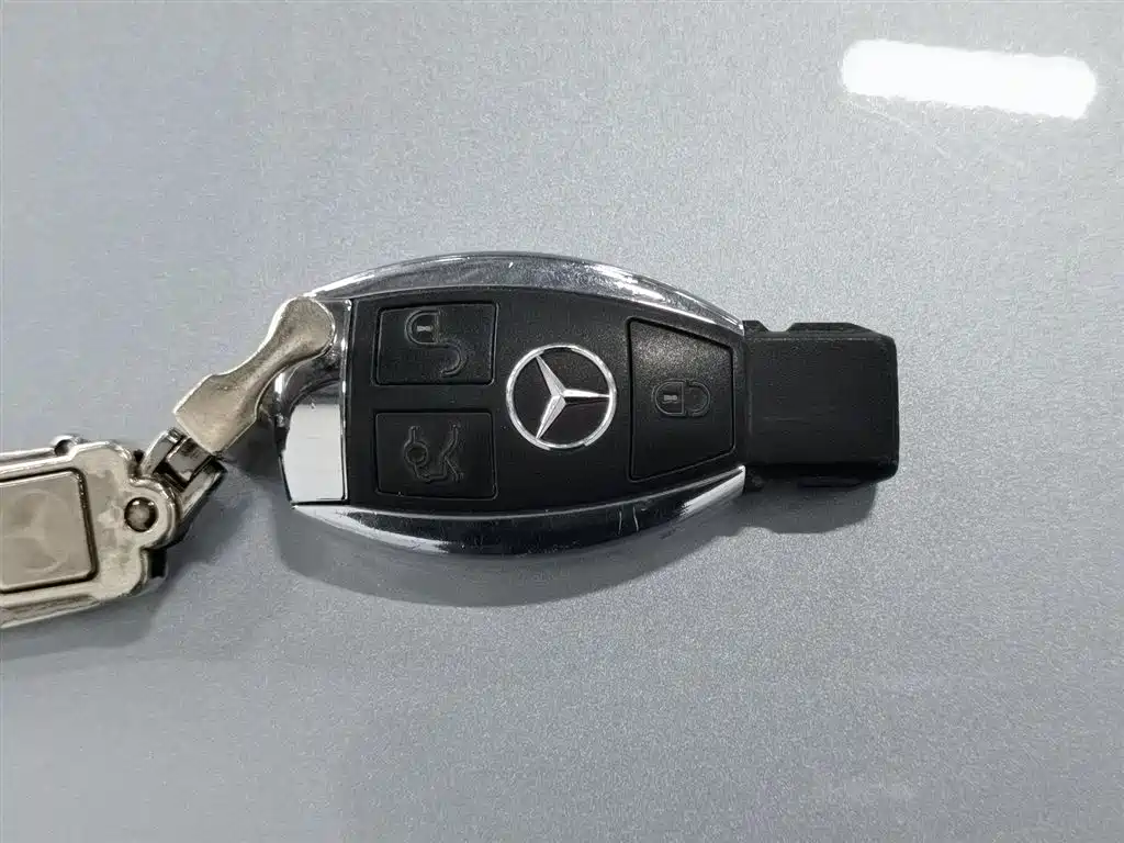 Mercedes-Benz E-Class 2013 — фото 19
