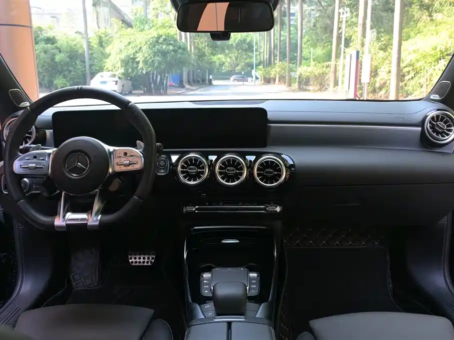 Mercedes-Benz A-Class AMG 2023 — фото 46