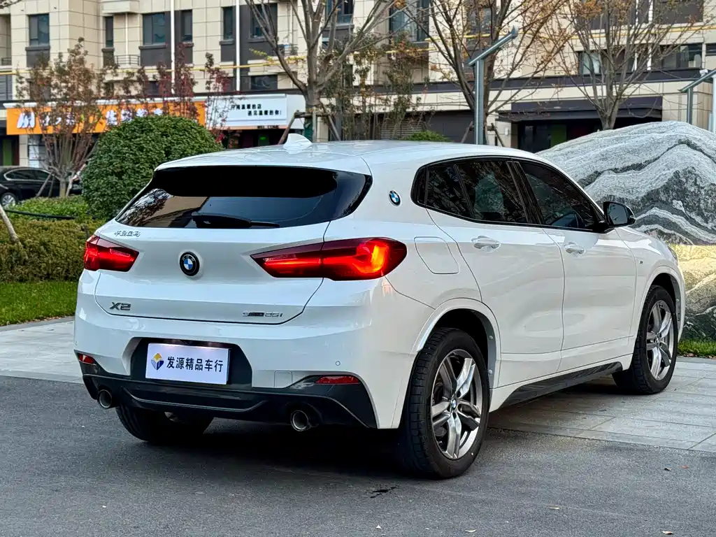 BMW X2 2023 — фото 15