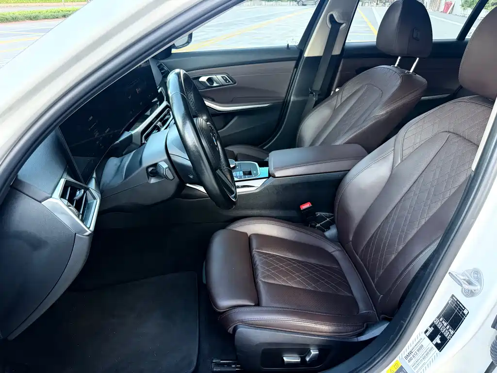 BMW i3 2022