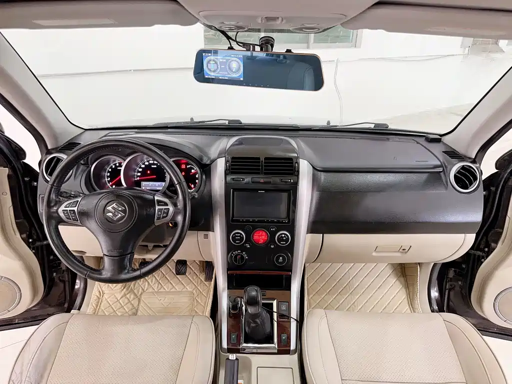 Suzuki Grand Vitara 2014