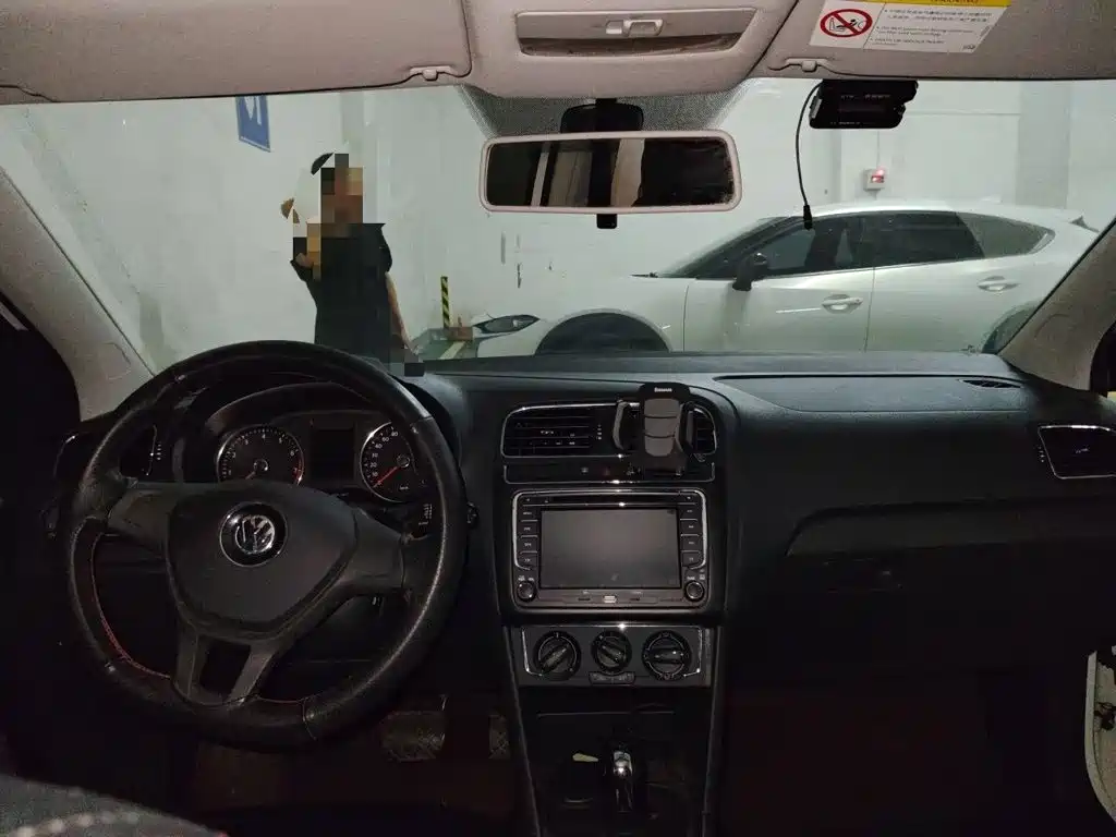 Volkswagen Polo 2016