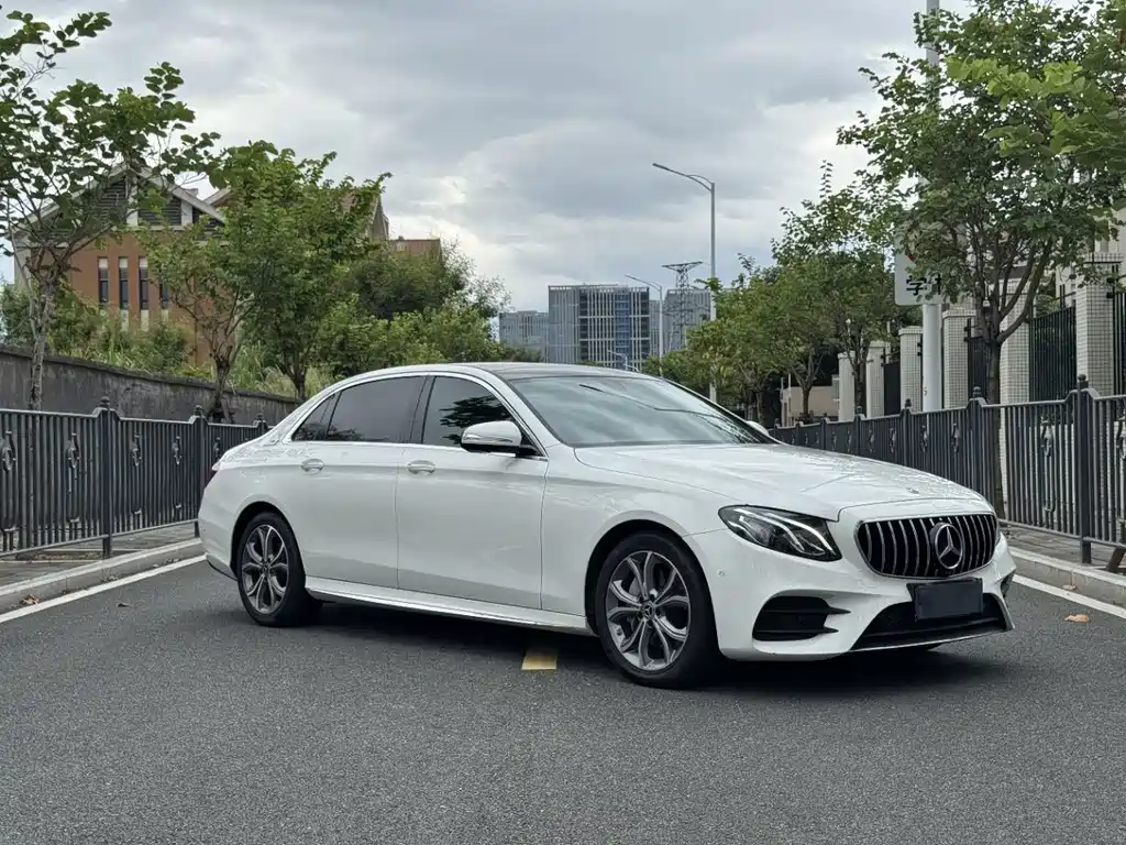 Mercedes-Benz E-Class 2020 — фото 3