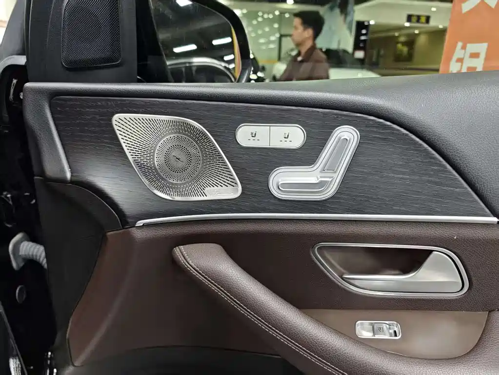 Mercedes-Benz GLE 2023 — фото 9