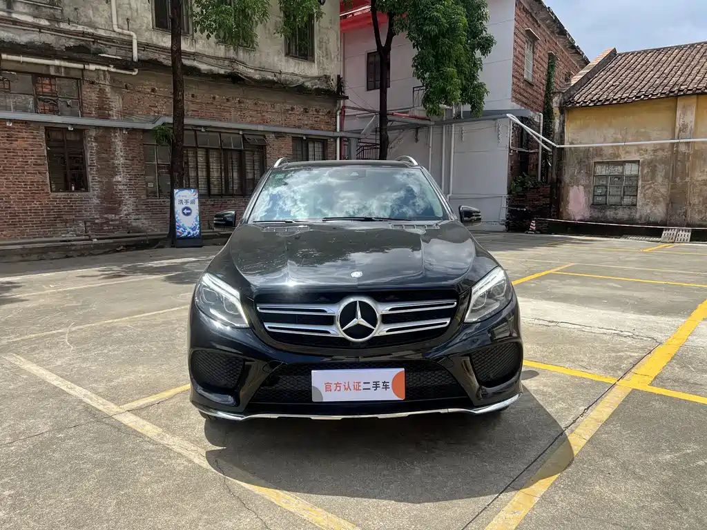 Mercedes-Benz GLE 2016
