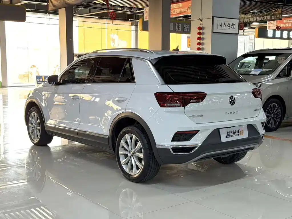 Volkswagen T-Roc 2023 — фото 8