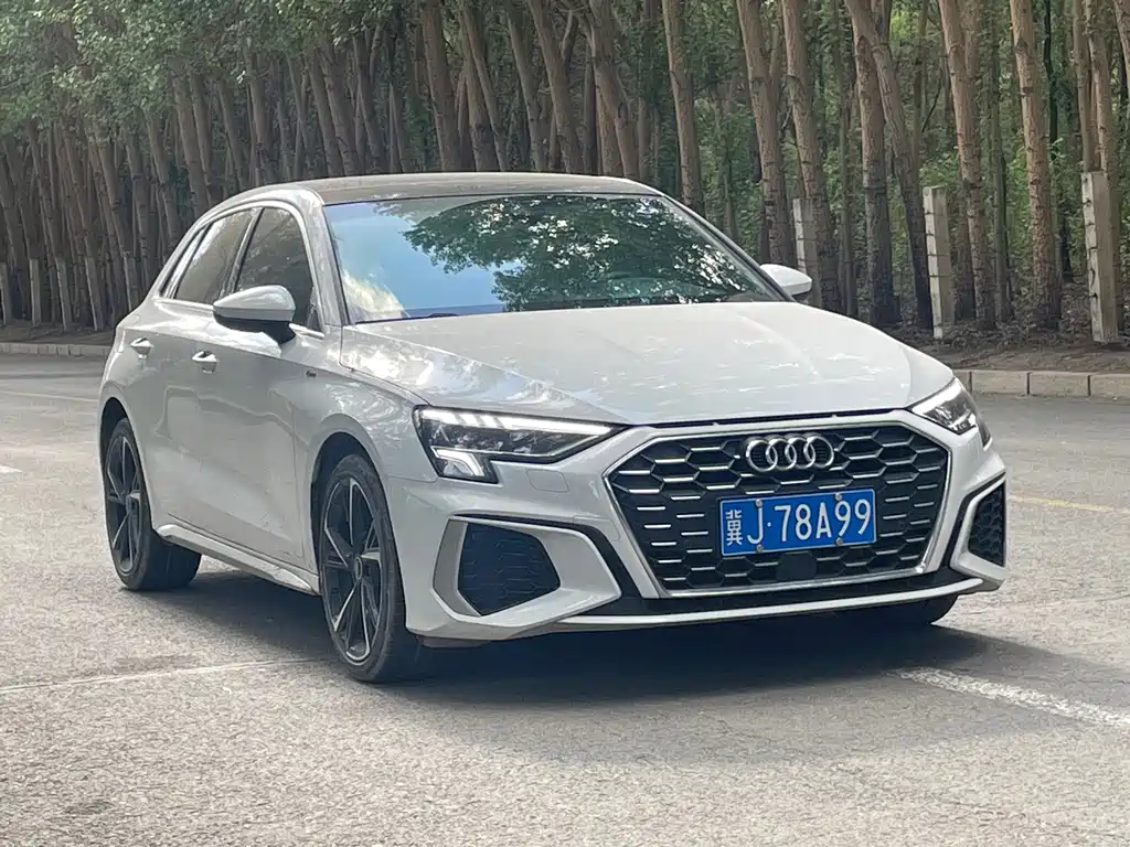 Audi A3 2023 — фото 2