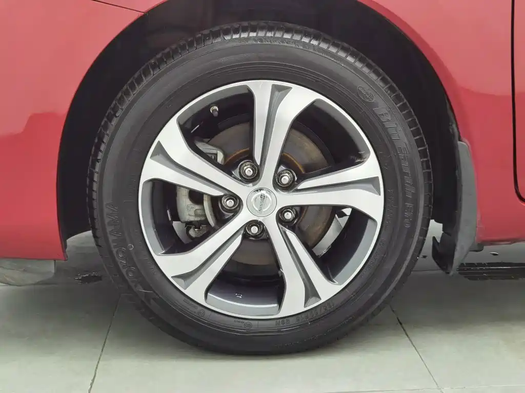 Nissan Tiida 2019 — фото 17