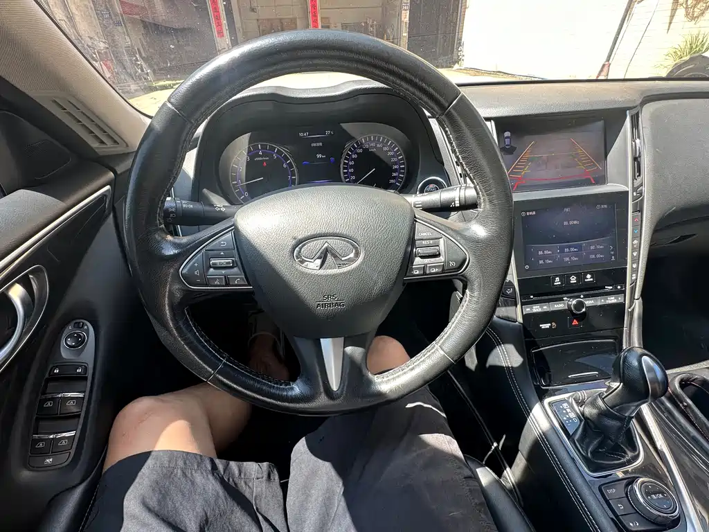 Infiniti Q50L 2017 — фото 12