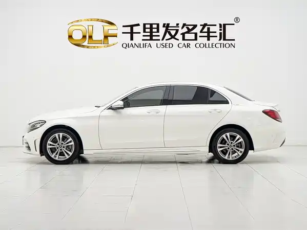 Mercedes-Benz C-Class 2019